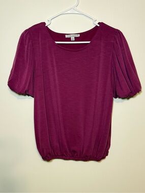 Green Envelope Plum Short Puff-Sleeve Blouse